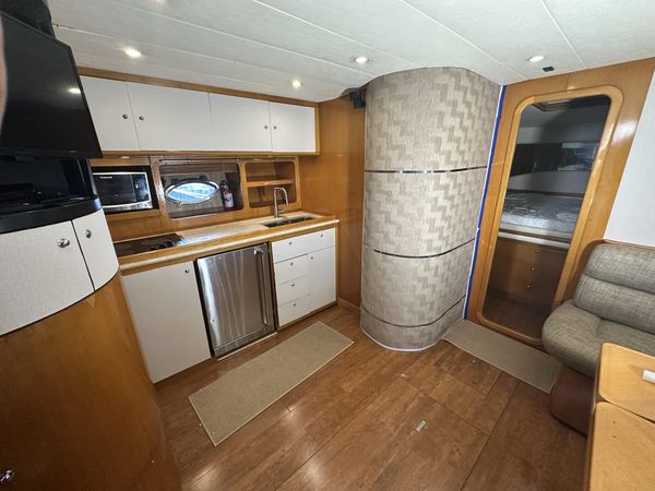 1999 57′ Uniesse 57 Open