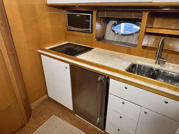 1999 57′ Uniesse 57 Open