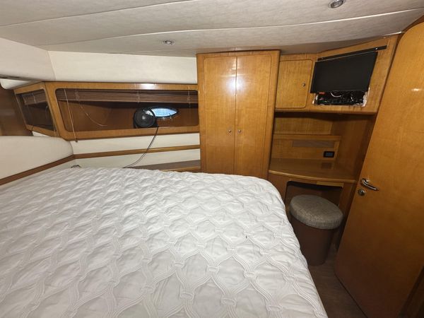 1999 57′ Uniesse 57 Open