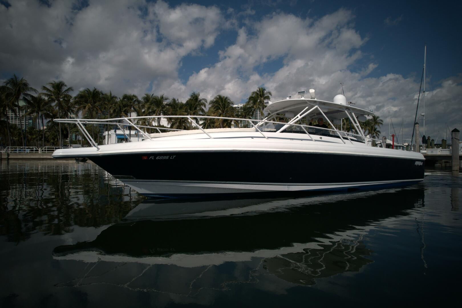 2002 37′ Intrepid 377