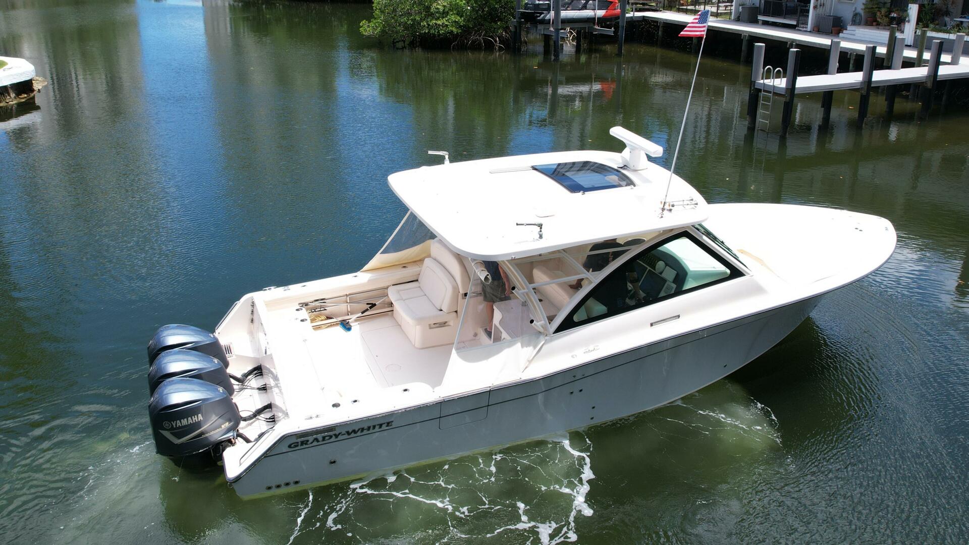 2017 37′ Grady-White Freedom 375