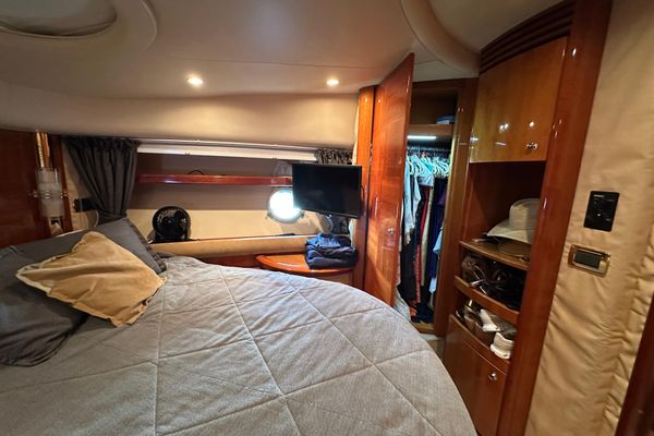 2004 55′ Azimut 55E