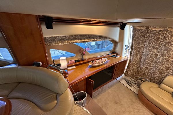 2004 55′ Azimut 55E