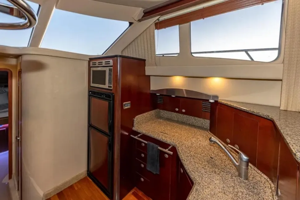 2006 44′ Sea Ray 44 Sedan Bridge