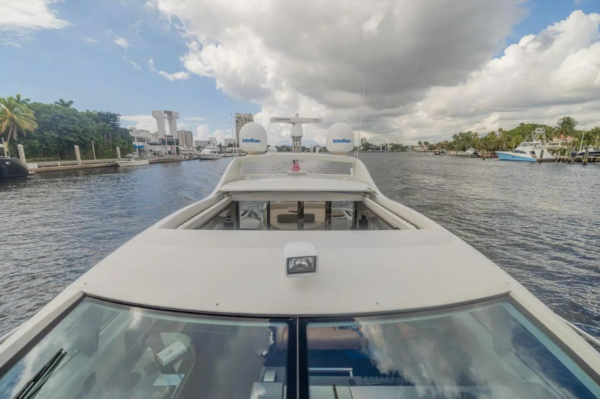 2008 62′ Azimut 62S