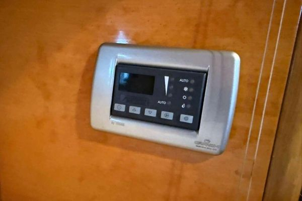 2009 43′ Cranchi Mediterranee 43