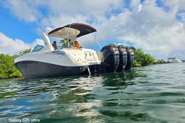 2010 37′ Sea Ray 370 Sundancer