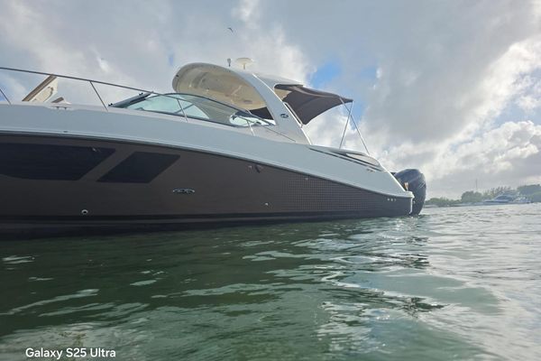 2010 37′ Sea Ray 370 Sundancer