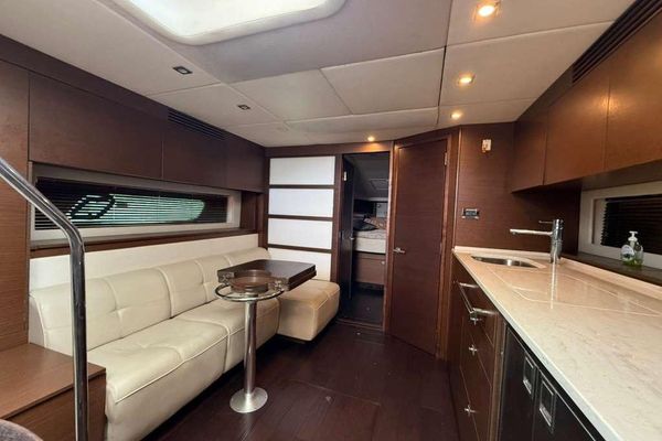 2012 45′ Sea Ray 450 Sundancer