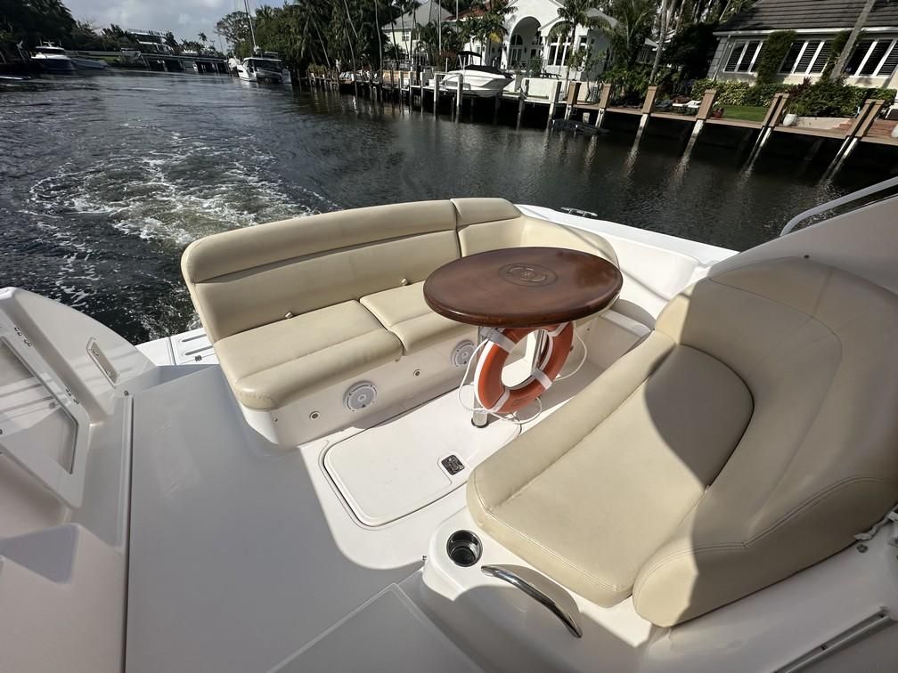 2008 35′ Tiara Yachts 3500 Sovran