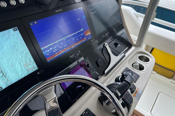 2020 Boston Whaler 420 Outrage