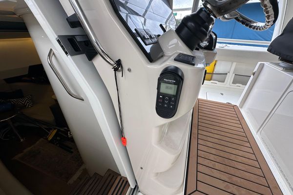 2020 Boston Whaler 420 Outrage