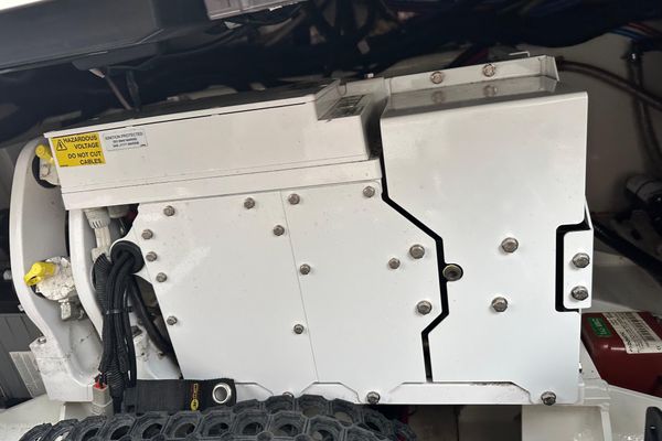 2020 Boston Whaler 420 Outrage