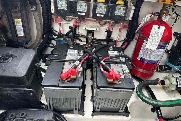 2020 Boston Whaler 420 Outrage