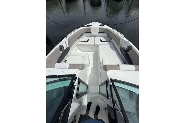 2022 29′ Four Winns H290 OB