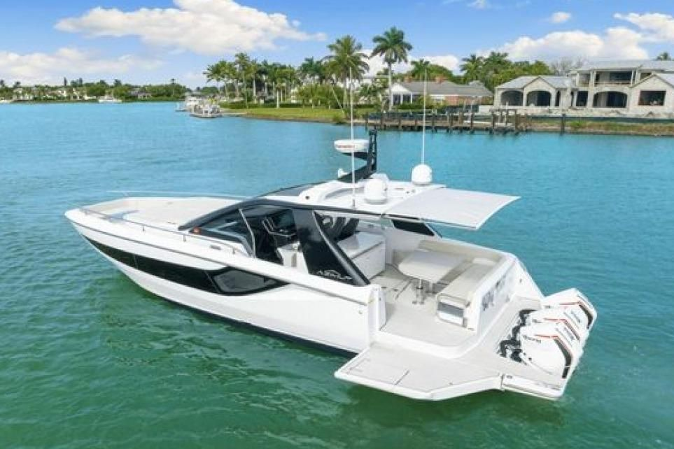 2023 42′ Azimut Verve 42