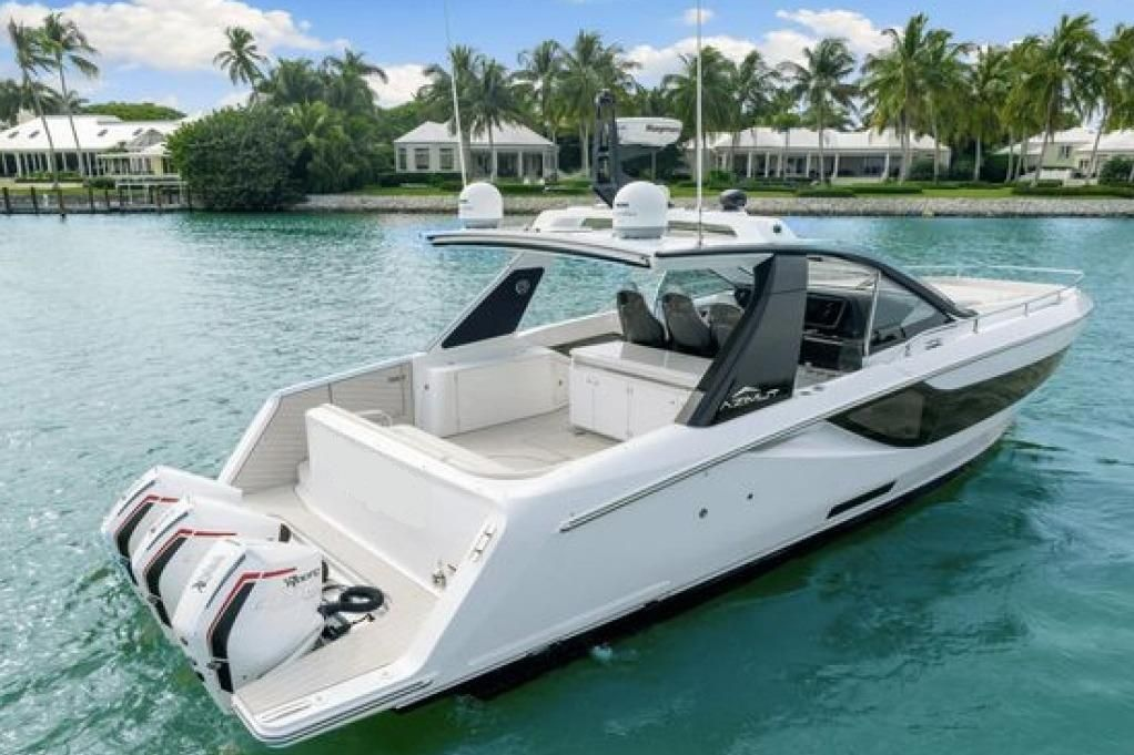 2023 42′ Azimut Verve 42
