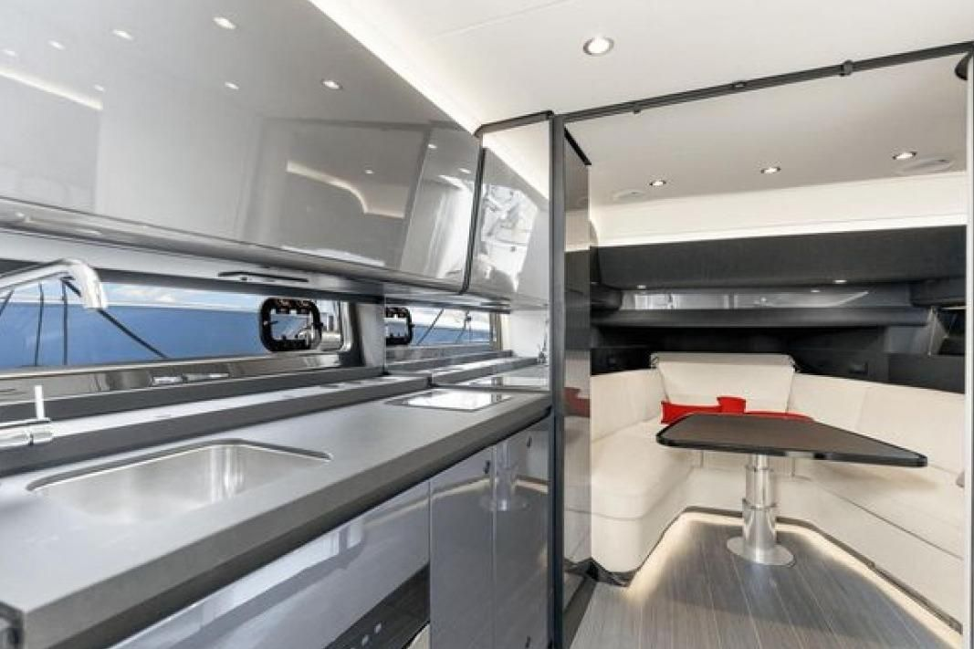 2023 42′ Azimut Verve 42