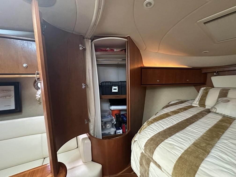 2008 35′ Tiara Yachts 3500 Sovran