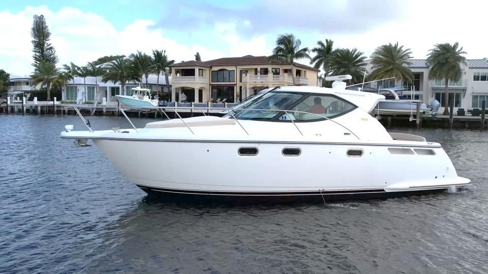 2008 35′ Tiara Yachts 3500 Sovran