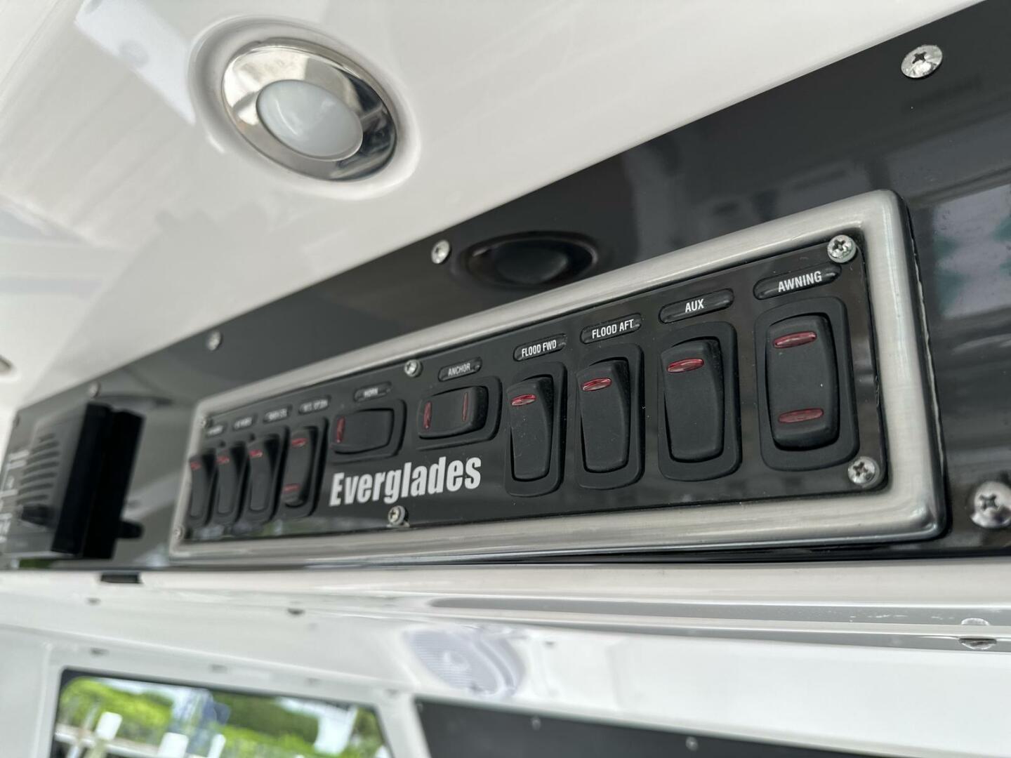 2017 43′ Everglades 435 Center Console