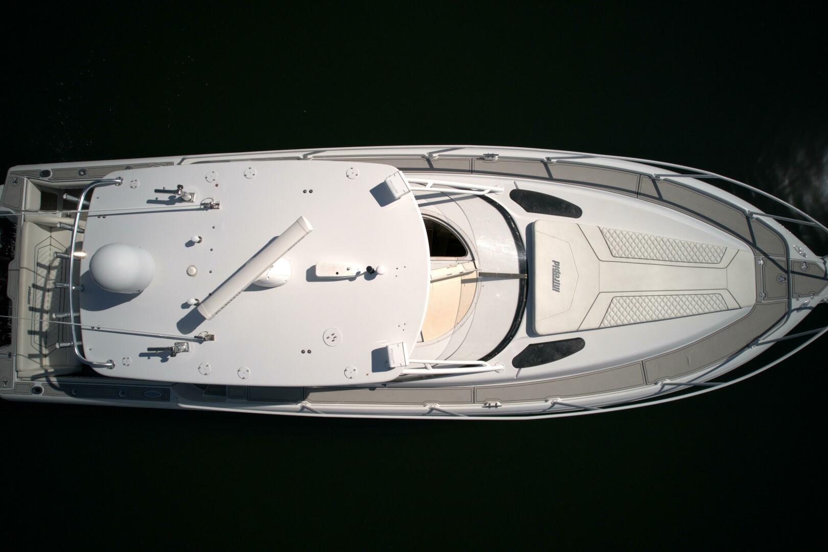 2002 37′ Intrepid 377