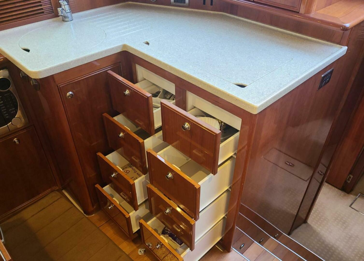 2009 47′ Riviera 47 Enclosed Flybridge Series II
