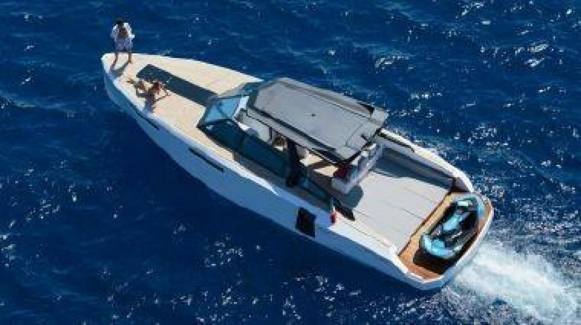 2017 43′ Evo Yachts 43