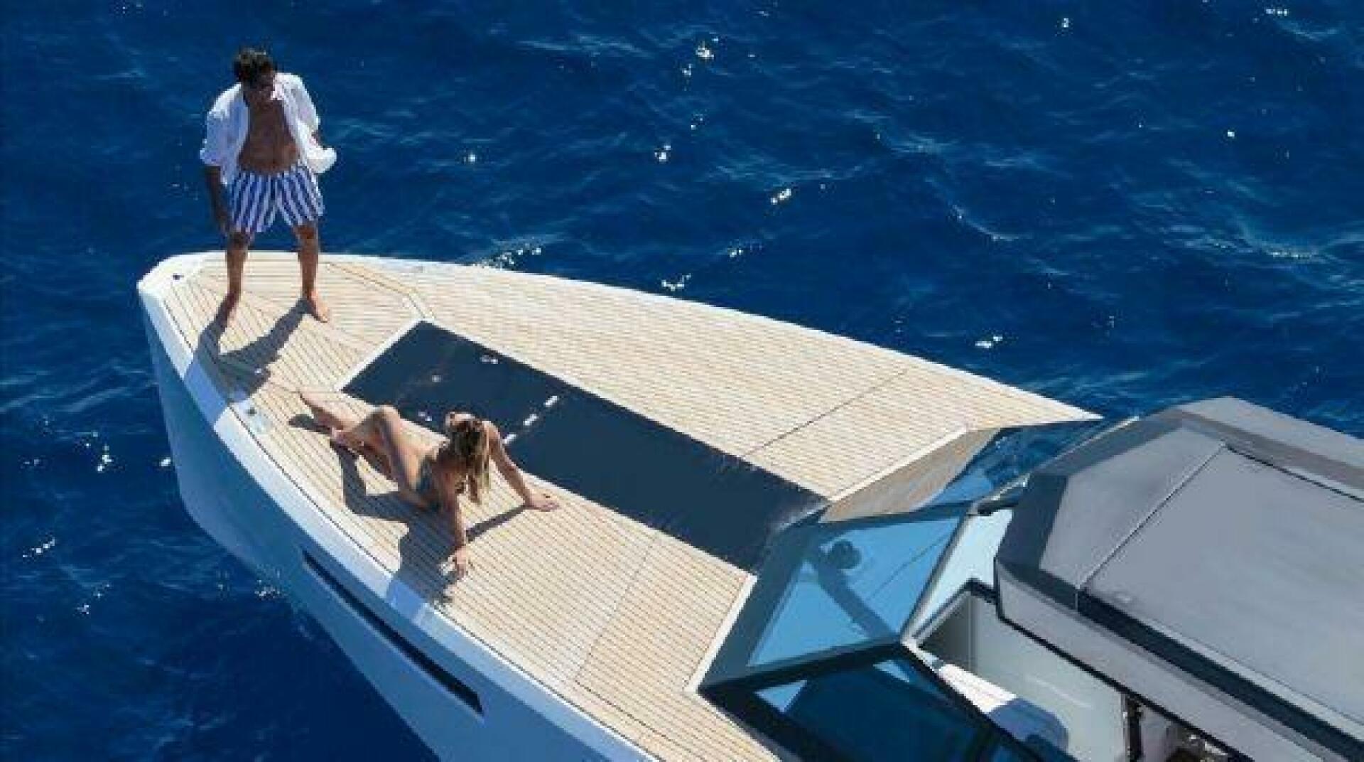 2017 43′ Evo Yachts 43