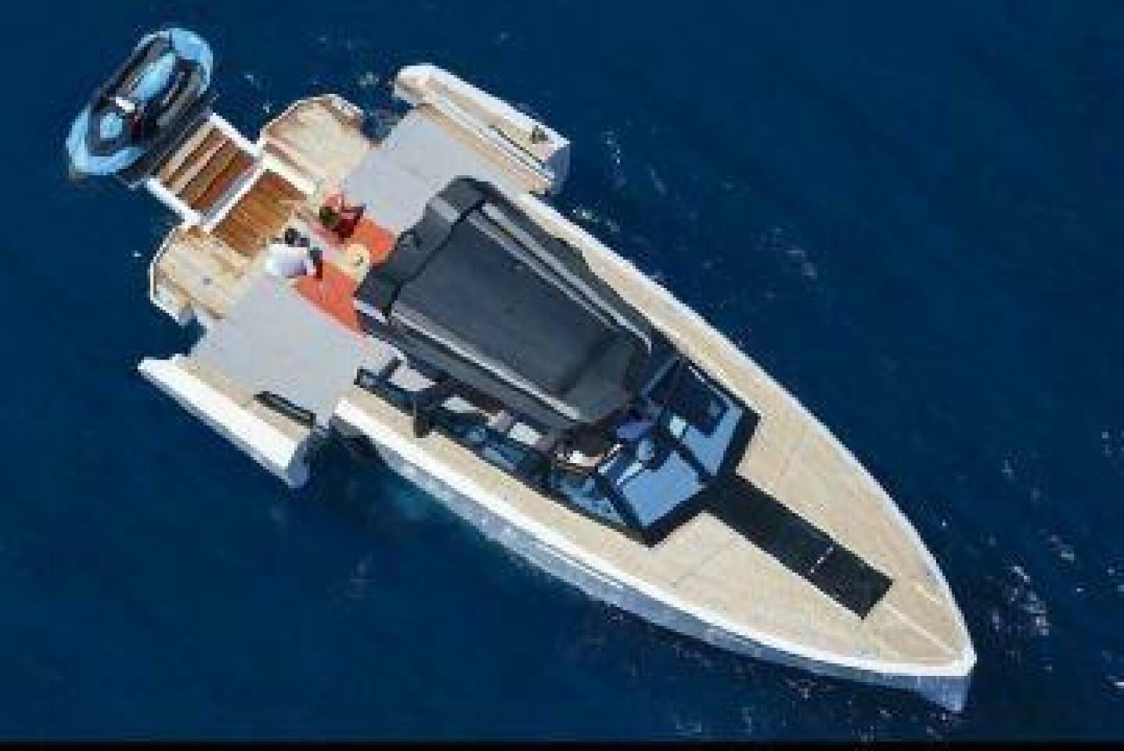 2017 43′ Evo Yachts 43