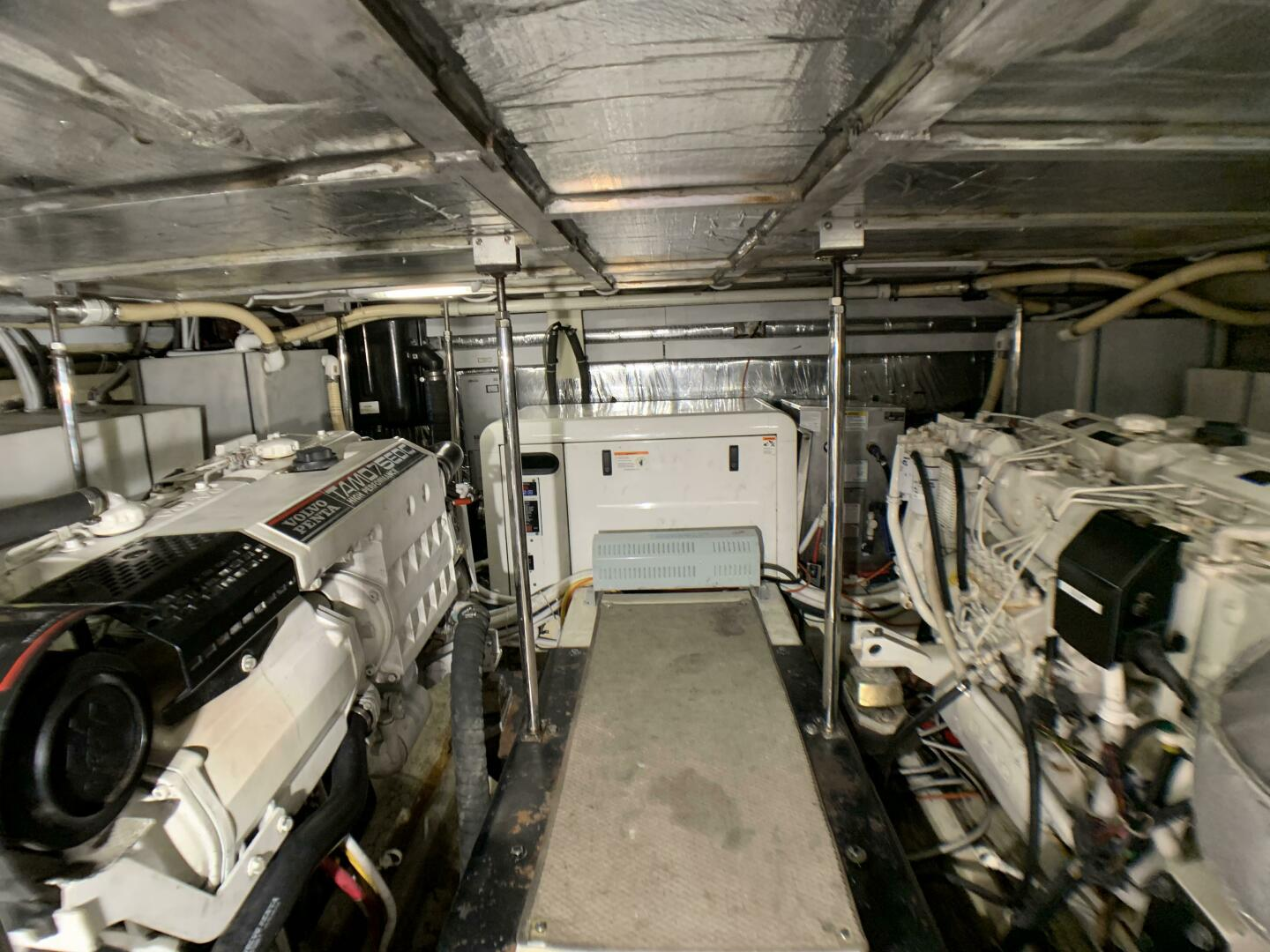 2006 56′ Carver 56 Voyager