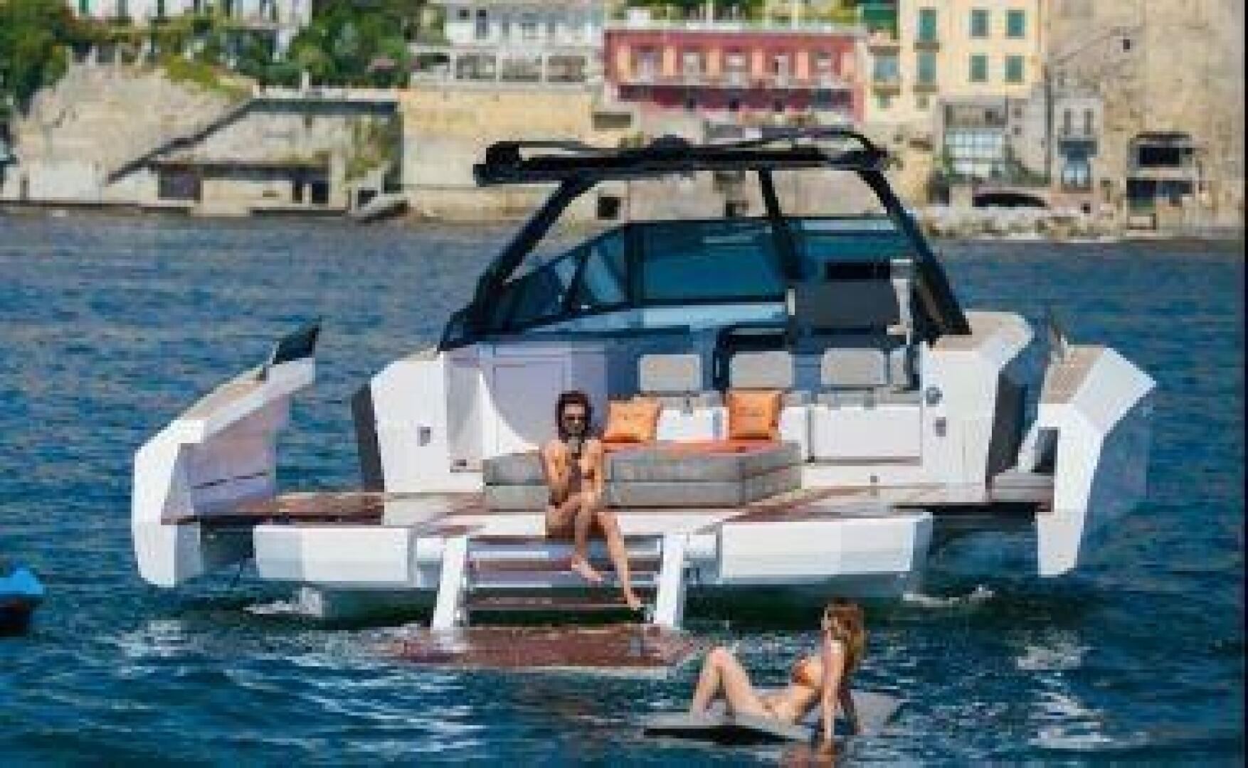 2017 43′ Evo Yachts 43