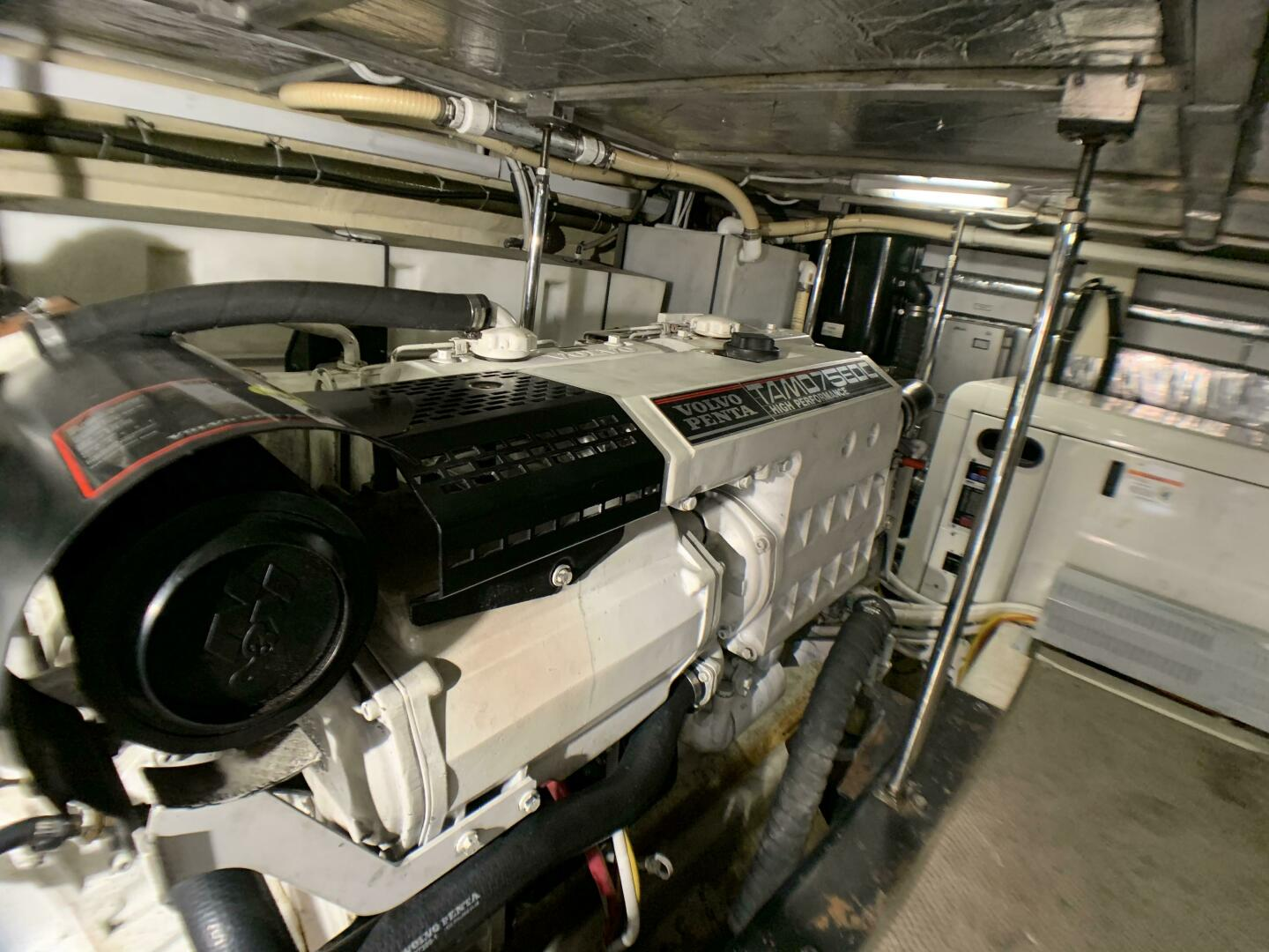 2006 56′ Carver 56 Voyager