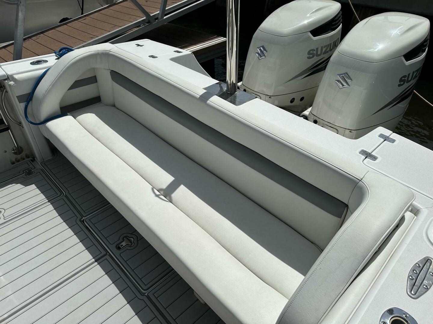 2003 32′ Intrepid 323 Cuddy