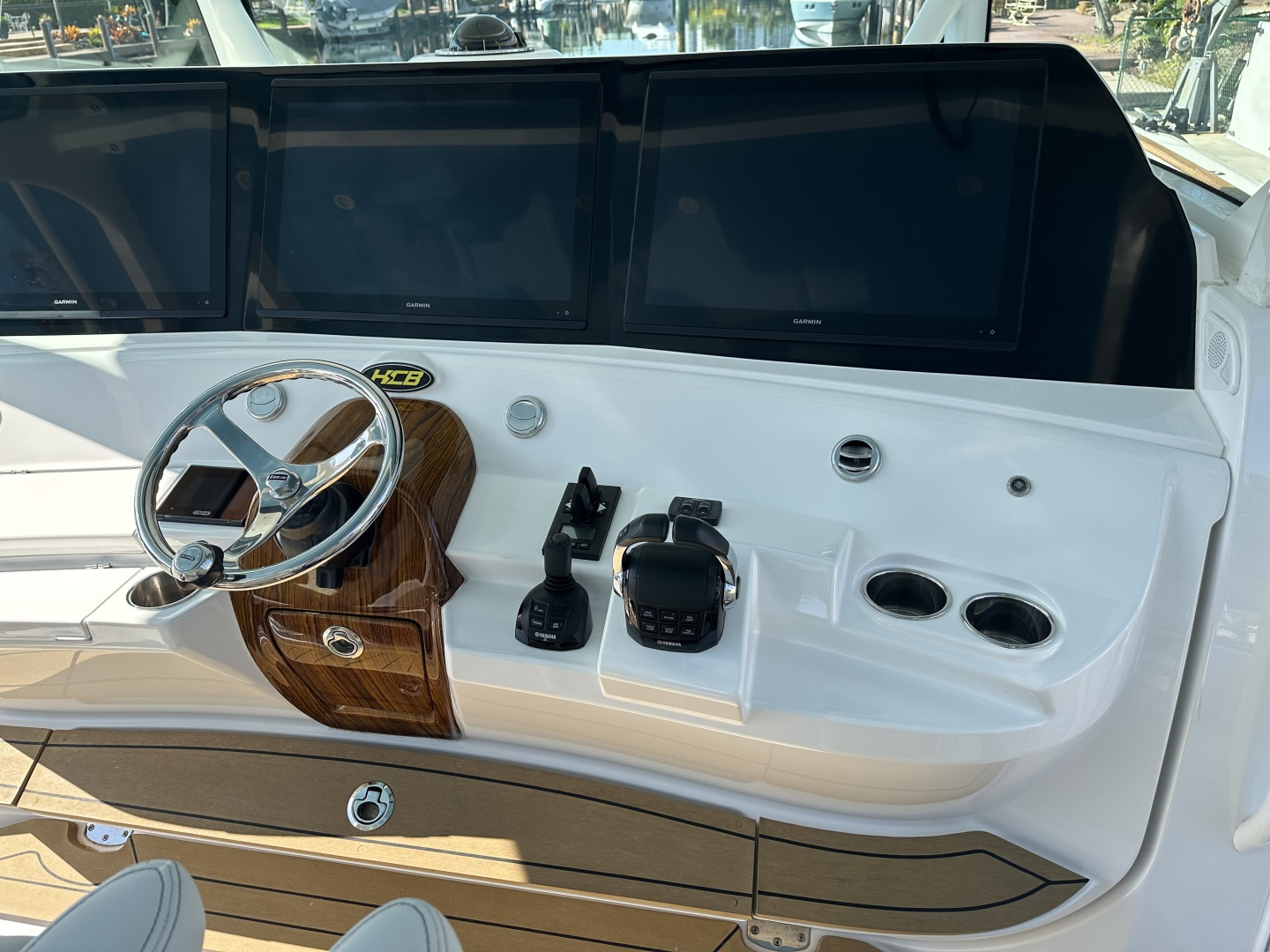 2021 65′ HCB 65 Estrella