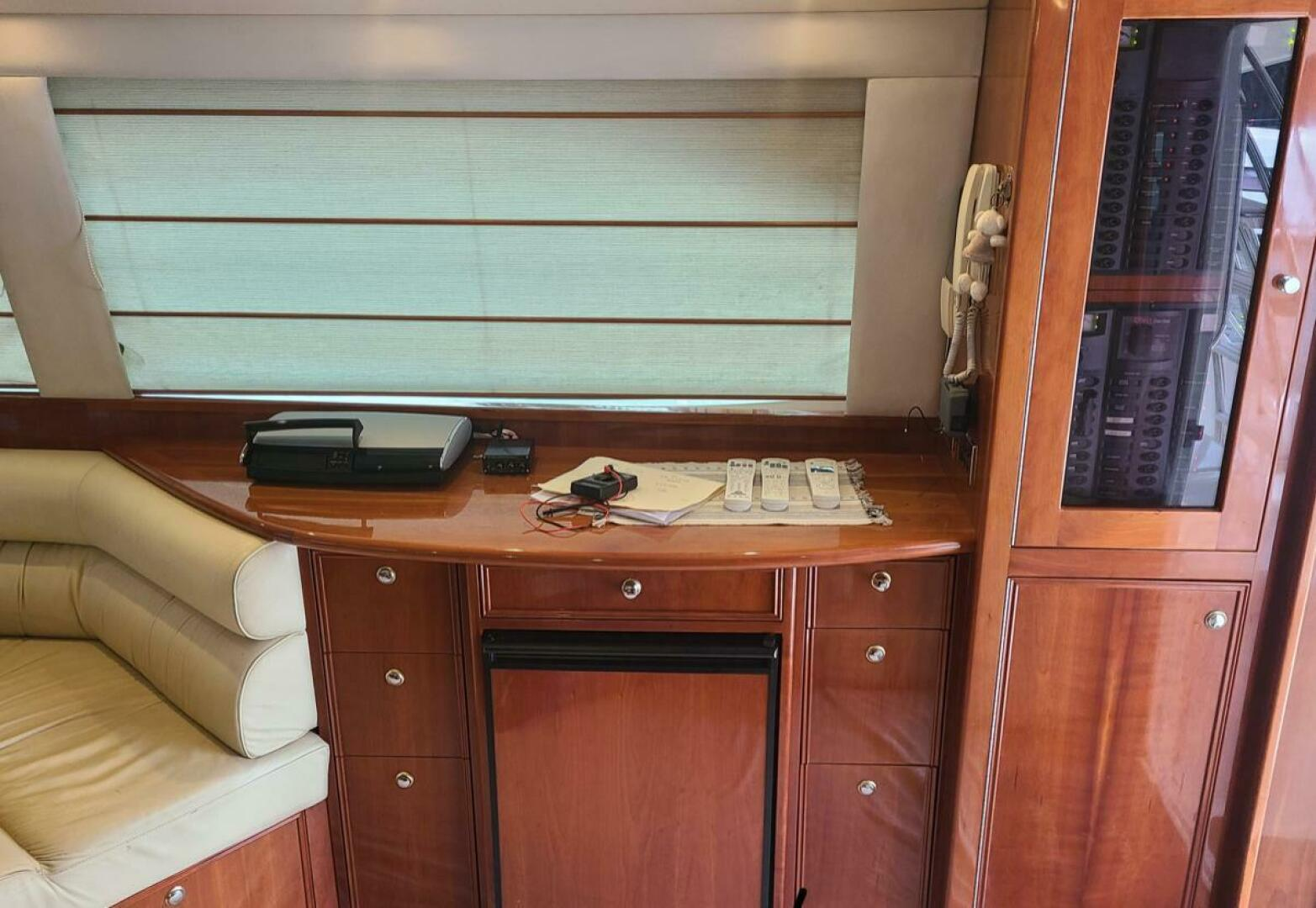 2009 47′ Riviera 47 Enclosed Flybridge Series II