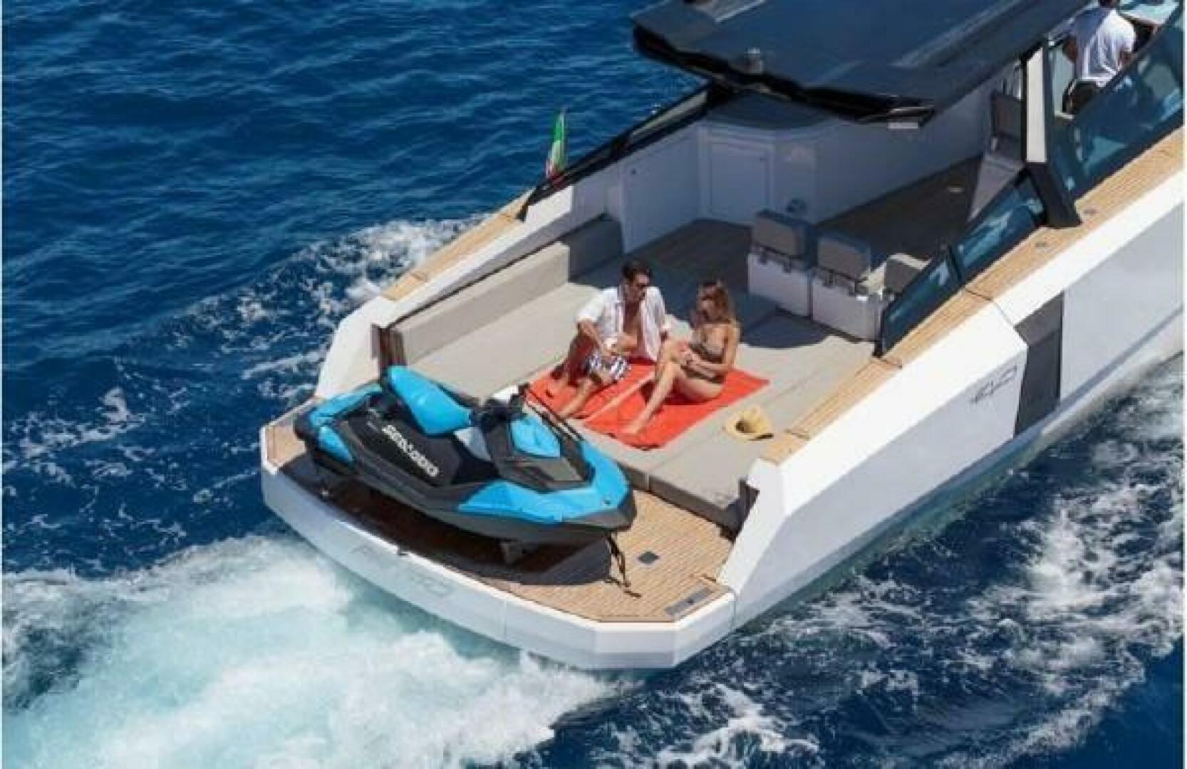 2017 43′ Evo Yachts 43