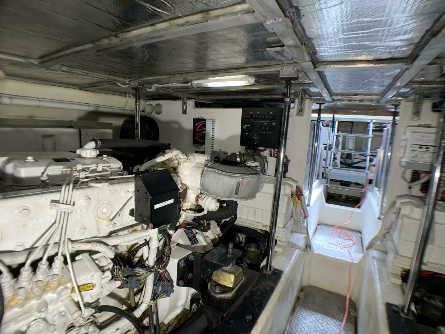 2006 56′ Carver 56 Voyager