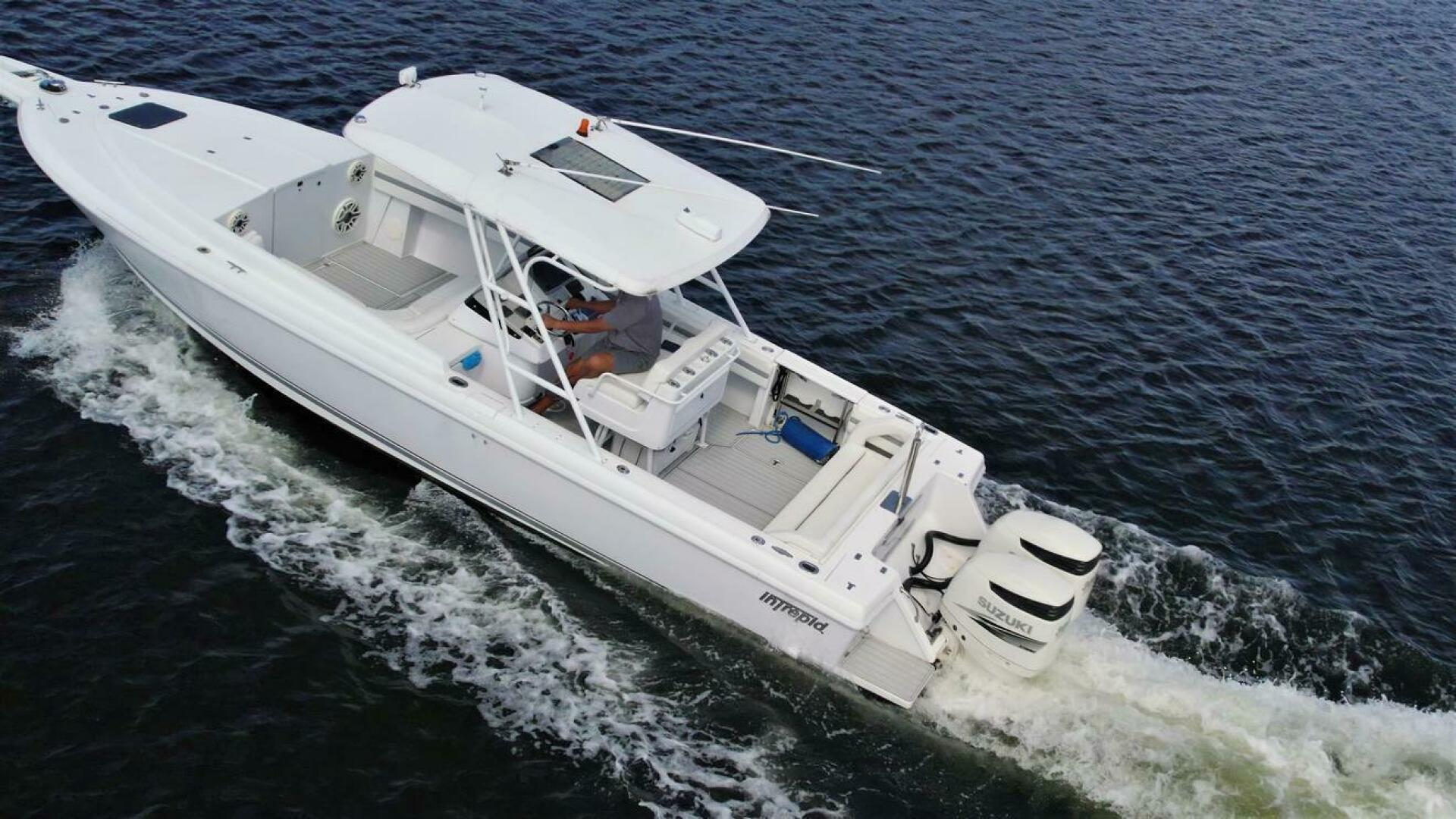 2003 32′ Intrepid 323 Cuddy