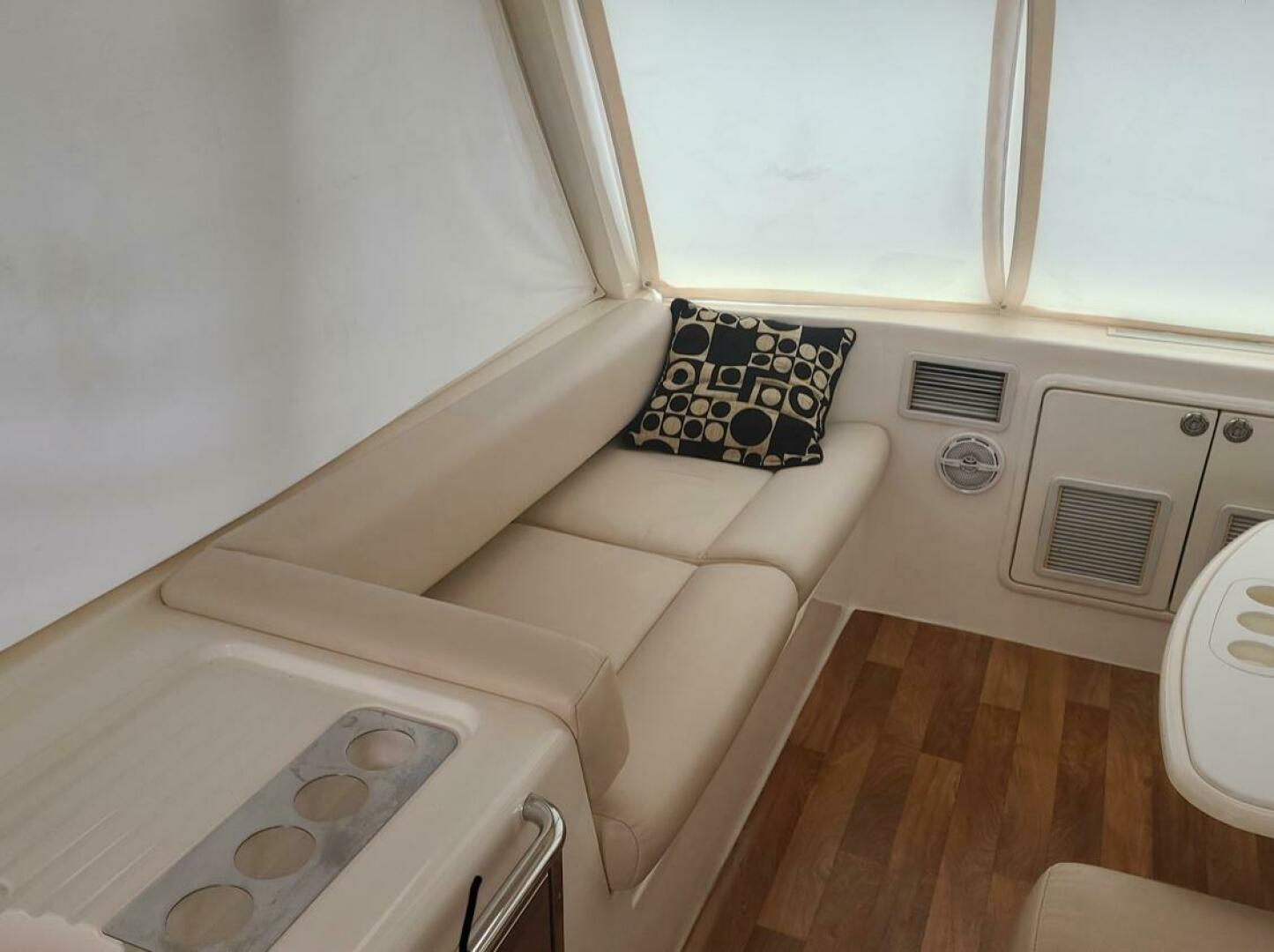 2009 47′ Riviera 47 Enclosed Flybridge Series II