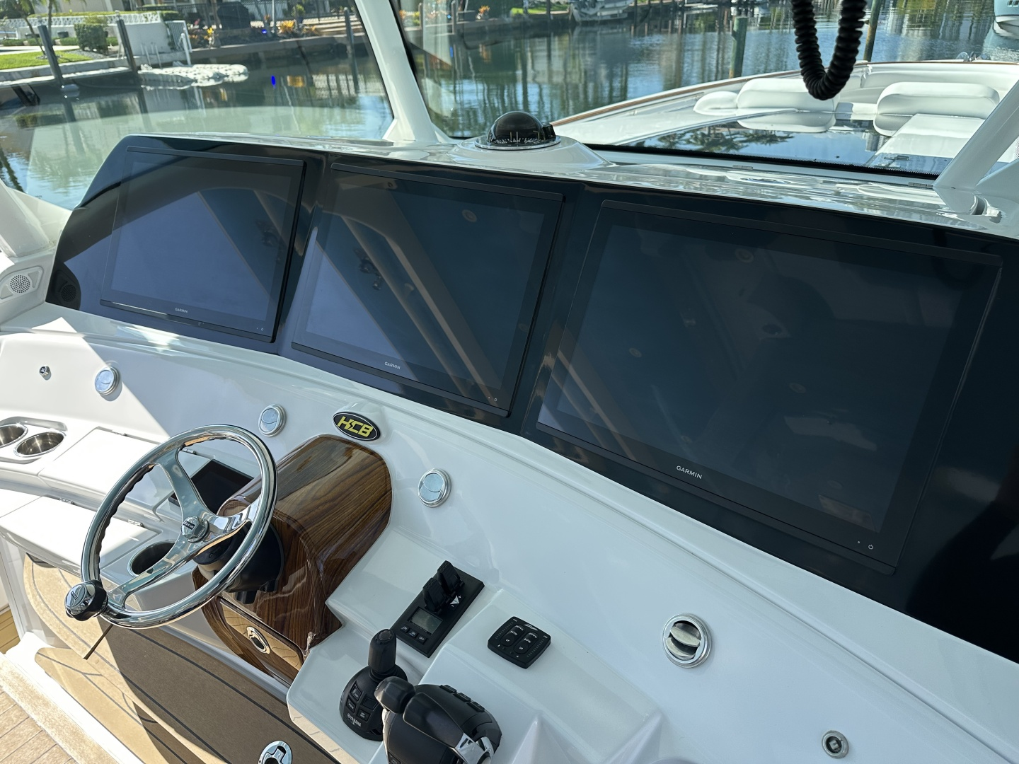 2021 65′ HCB 65 Estrella