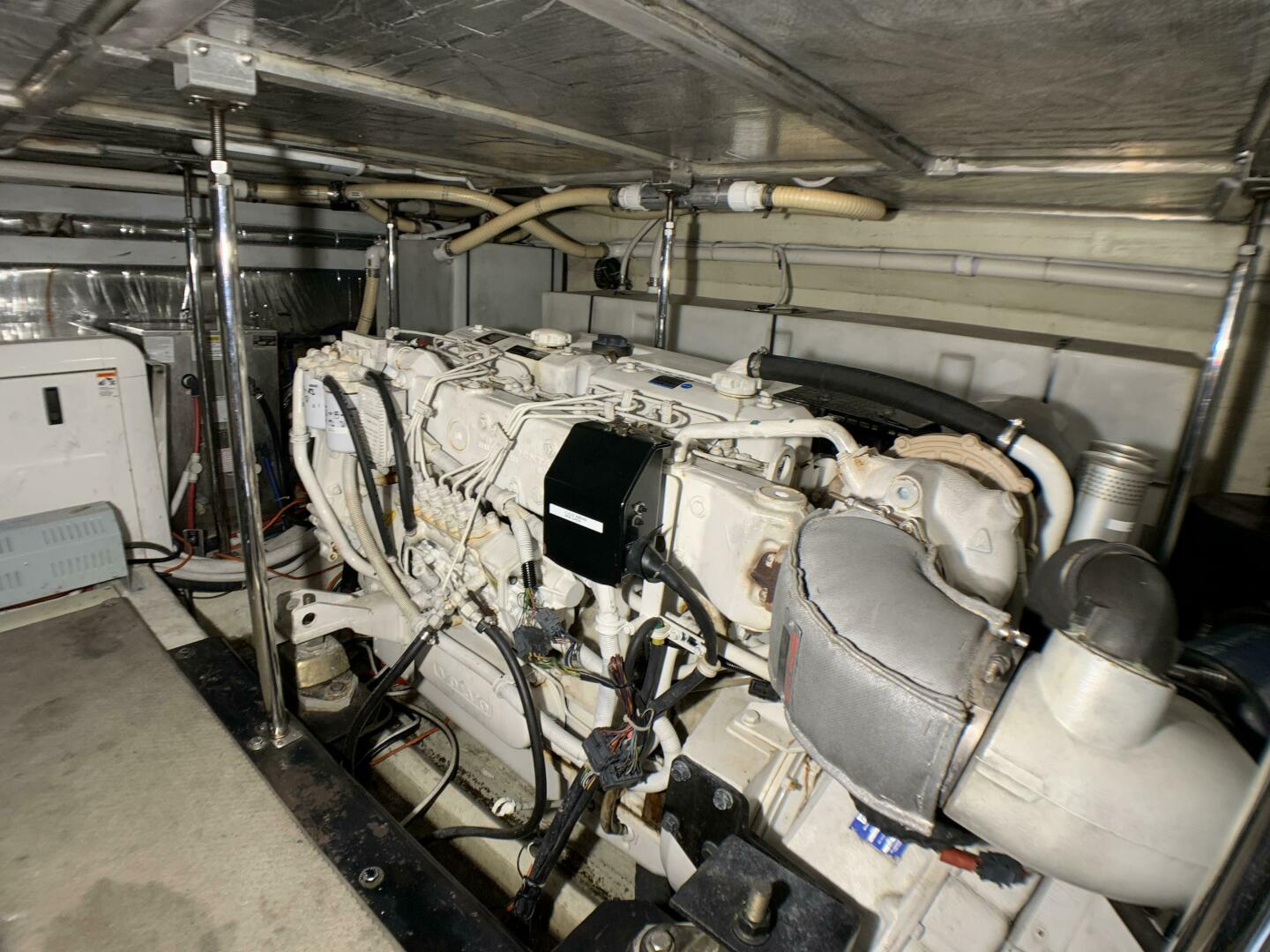 2006 56′ Carver 56 Voyager