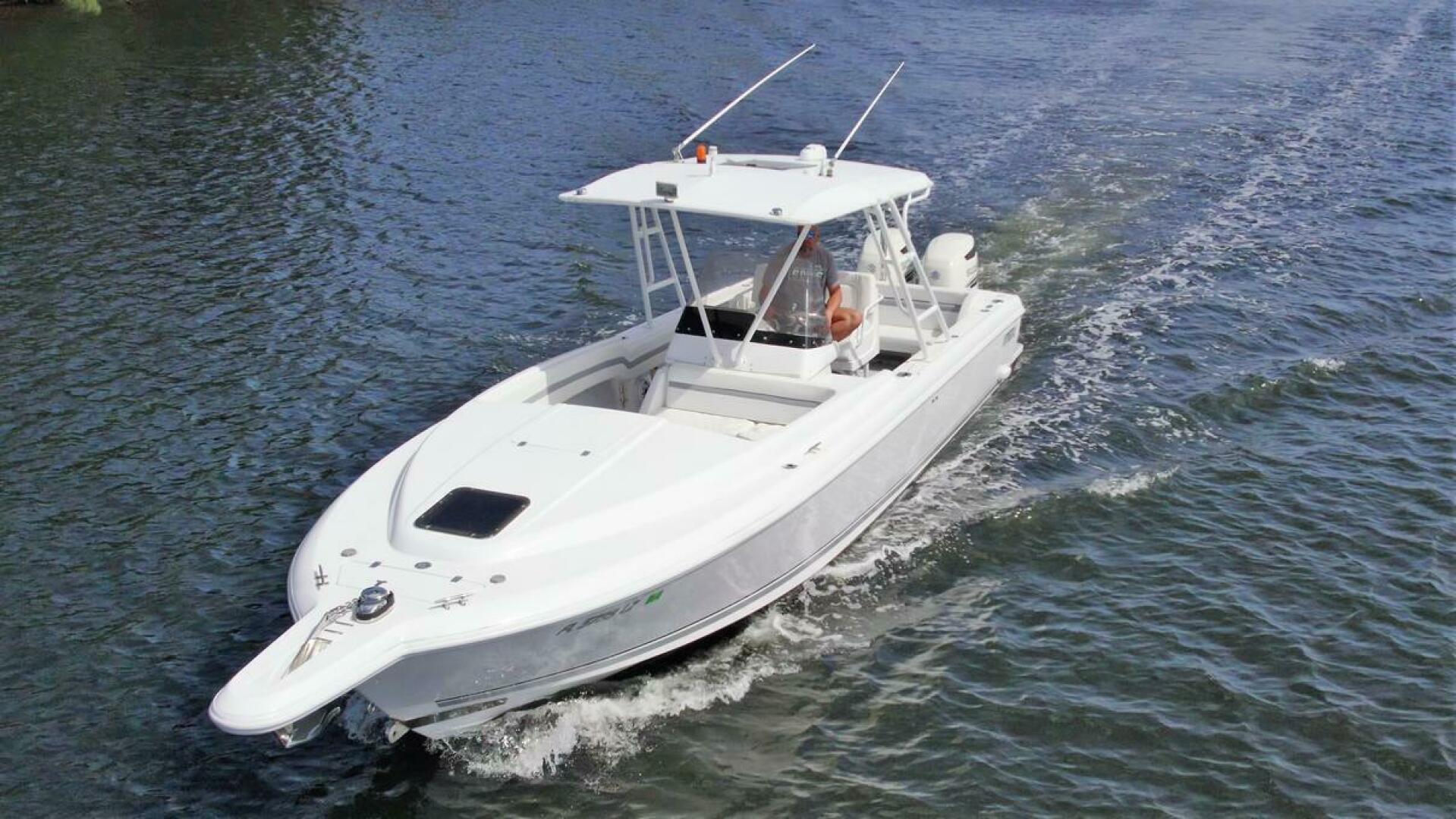 2003 32′ Intrepid 323 Cuddy