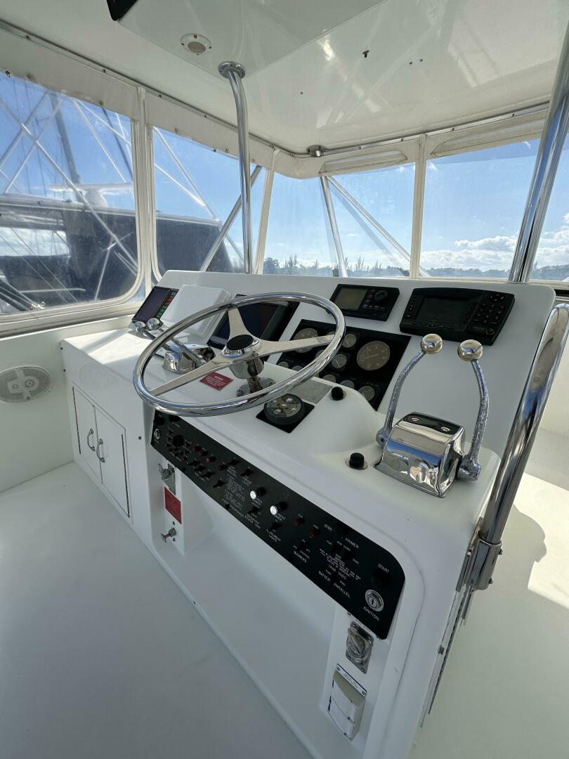 1992 50′ Hatteras 50 Convertible