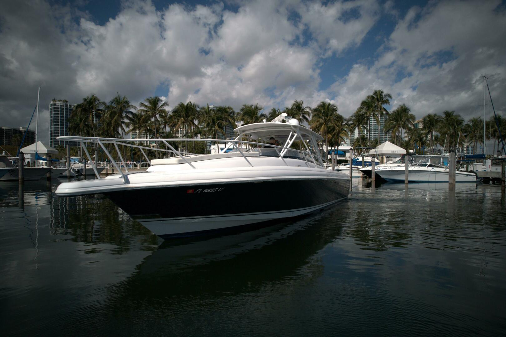 2002 37′ Intrepid 377