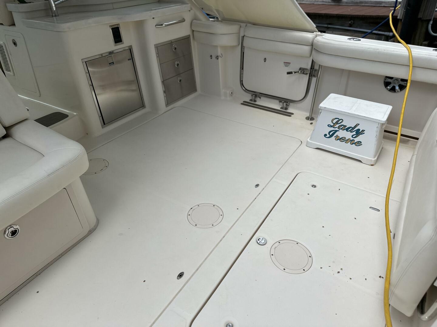 2017 37′ Grady-White Freedom 375