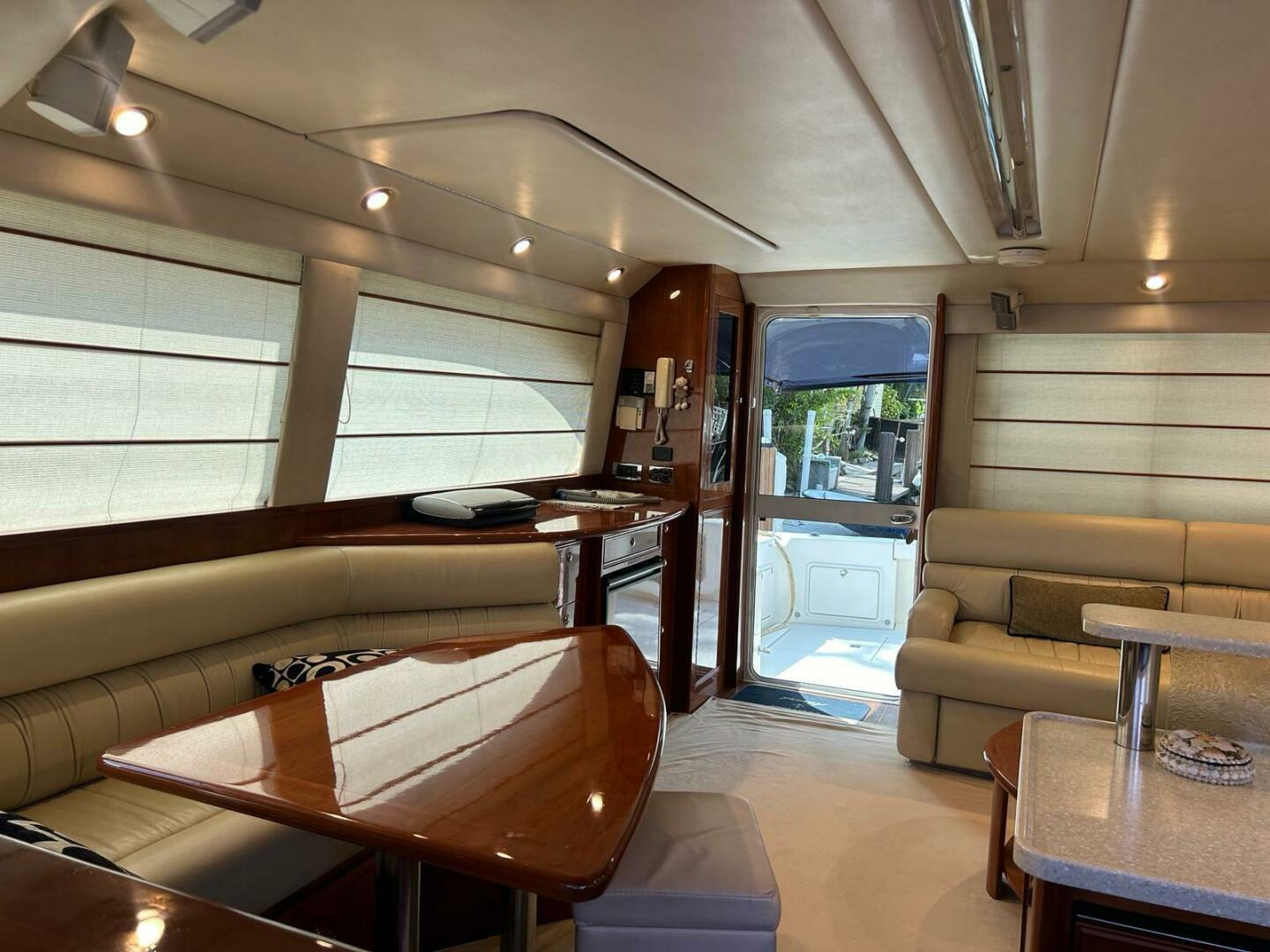 2009 47′ Riviera 47 Enclosed Flybridge Series II
