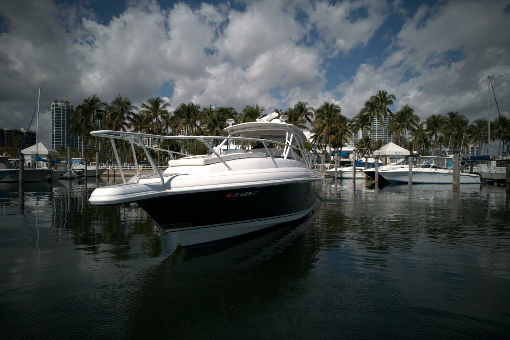2002 37′ Intrepid 377