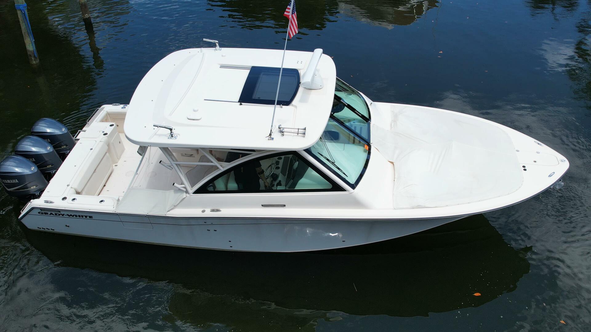 2017 37′ Grady-White Freedom 375