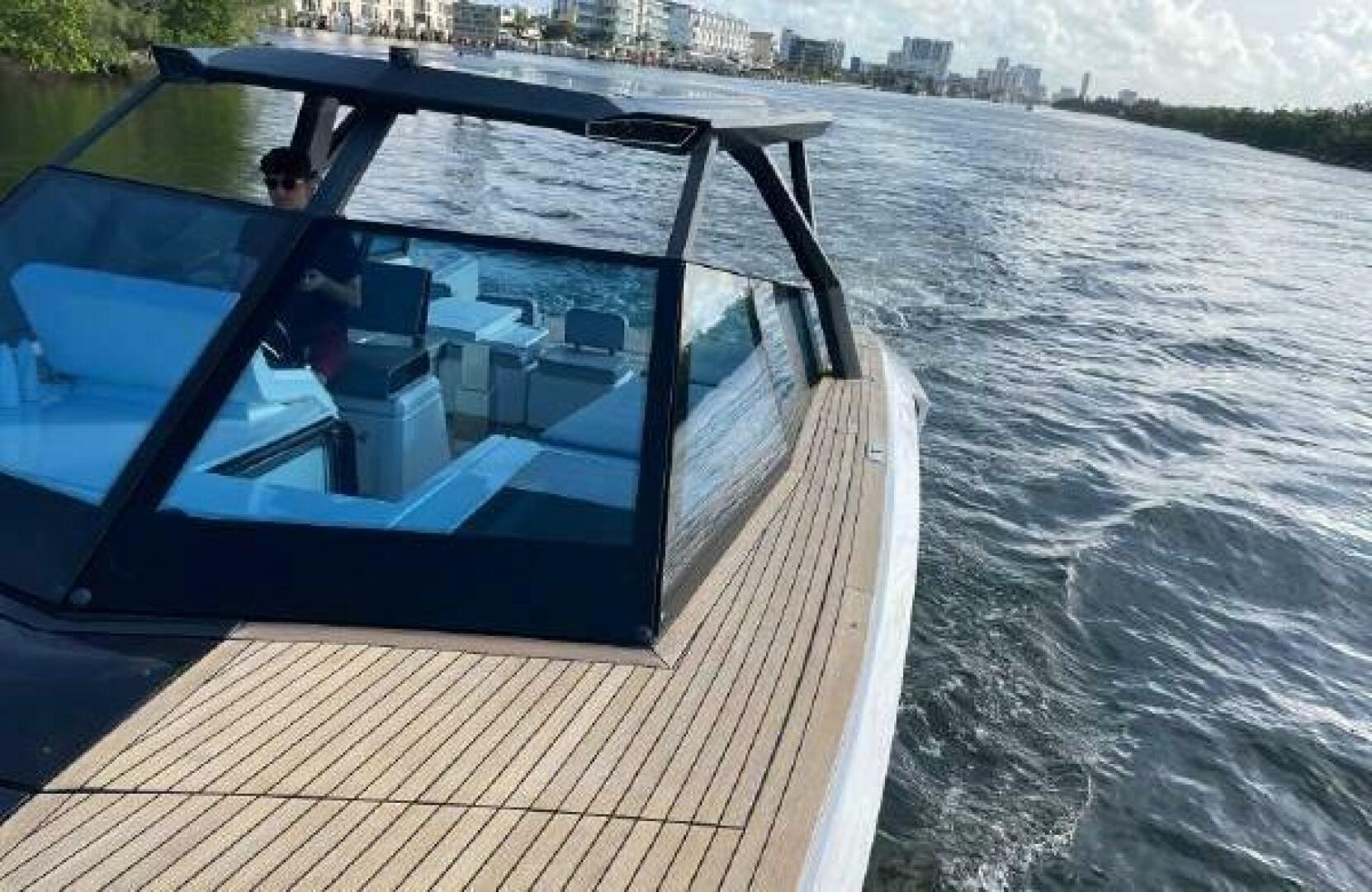 2017 43′ Evo Yachts 43